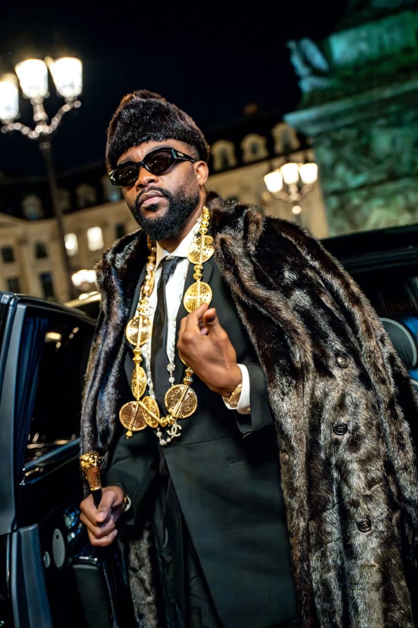 Fally Ipupa élevé au rang de Chevalier de l’Ordre National du Léopard : Entre humilité et patriotisme